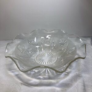Vintage Depression Glass bowl Iris and Herringbone pattern Jeannette Glass